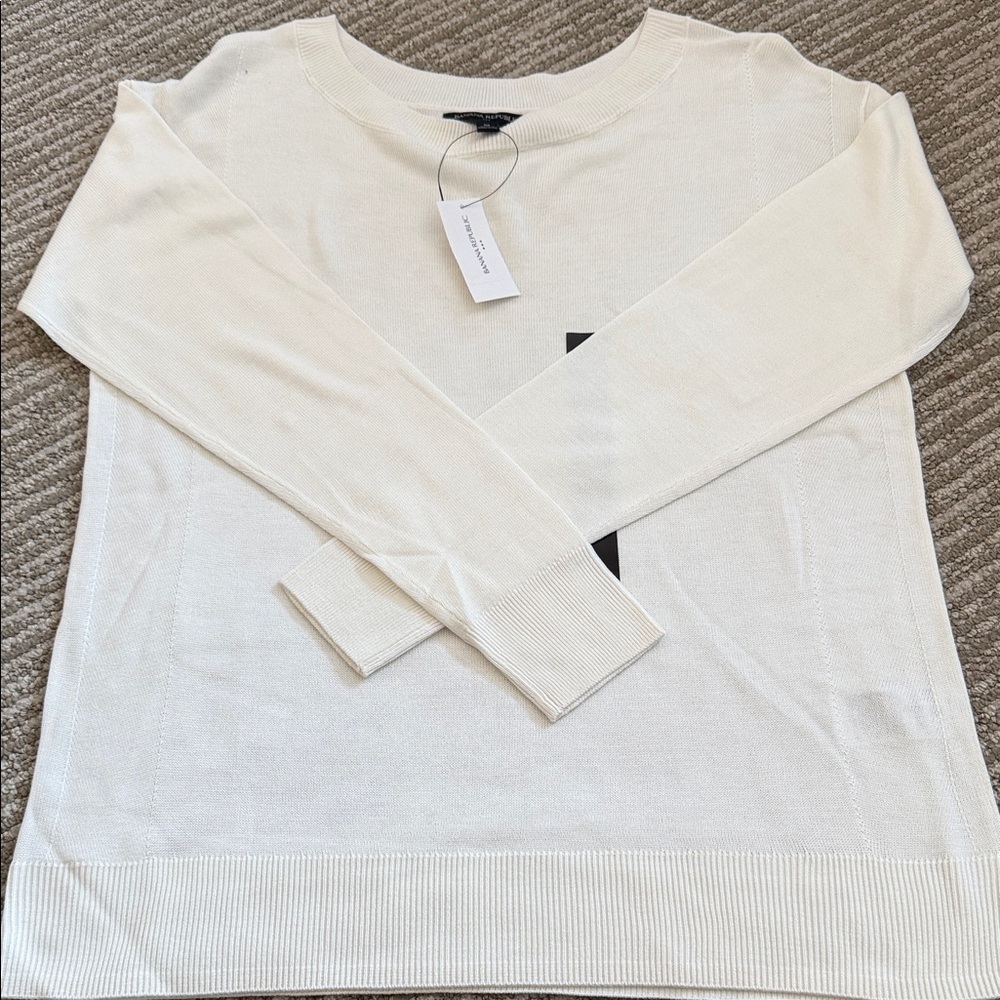 Banana Republic Cream Crew Neck Sweater